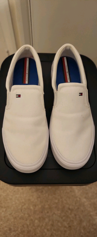 tommy hilfiger trainers size 11